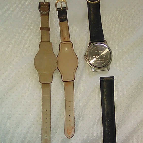 BUNDLE OF WATCHES